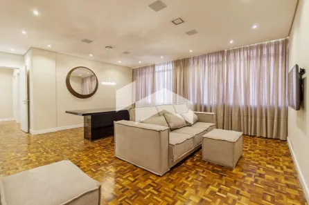 Apartamento com 3 Quartos para alugar, 101m² no Centro, Curitiba