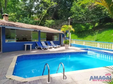 Fazenda/Sítio com 3 Quartos à venda, 200m² no Jardim Paraíba, Jacareí