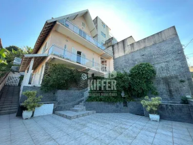 Casa com 4 Quartos à venda, 250m² no Maravista, Niterói