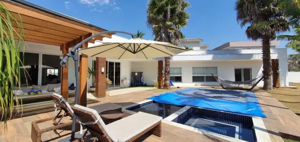 Casa com 4 Quartos para alugar, 400m² no Condomínio Residencial Euroville, Bragança Paulista