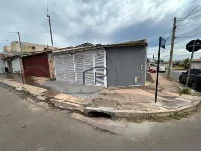 Casa com 2 Quartos para alugar, 70m² no Riacho Fundo II, Brasília