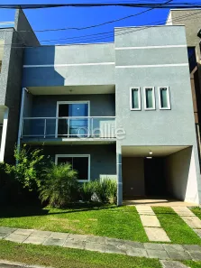 Casa de Condomínio com 3 Quartos para alugar, 153m² no Alto Boqueirão, Curitiba