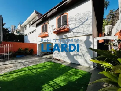 Sobrado com 4 Quartos para alugar, 302m² no Vila Madalena, São Paulo