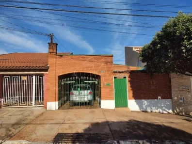 Casa com 4 Quartos à venda, 168m² no Jardim Martinez, Araraquara