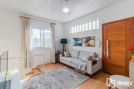 Casa com 3 Quartos à venda, 90m² no Medianeira, Porto Alegre