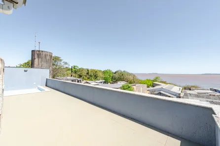 Casa com 3 Quartos à venda, 350m² no Guarujá, Porto Alegre