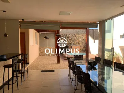 Casa de Condomínio com 3 Quartos à venda, 260m² no Aclimação, Uberlândia