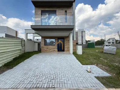 Sobrado com 3 Quartos à venda, 171m² no Santa Cândida, Curitiba