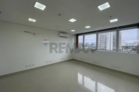 Sala Comercial para alugar, 37m² no Vila Mogilar, Mogi das Cruzes
