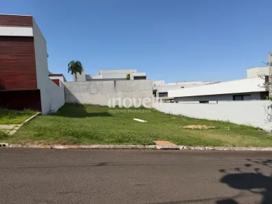 Lote/Terreno à venda, 400m² no Chácaras Aeroporto, Maringá