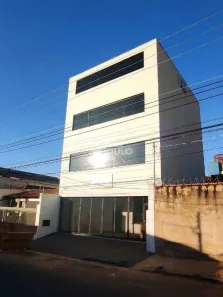 Prédio Comercial para alugar, 400m² no Centro, Uberlândia