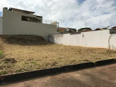Lote/Terreno à venda, 360m² no Jardim Estoril III, Bauru