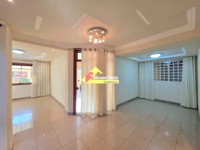 Apartamento com 4 Quartos à venda, 251m² no Vila Cruzeiro, Divinópolis