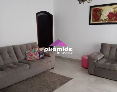 Casa com 3 Quartos à venda, 150m² no Monte Castelo, São José dos Campos