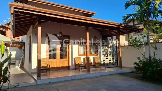Casa com 3 Quartos à venda, 250m² no Perequê, Ilhabela