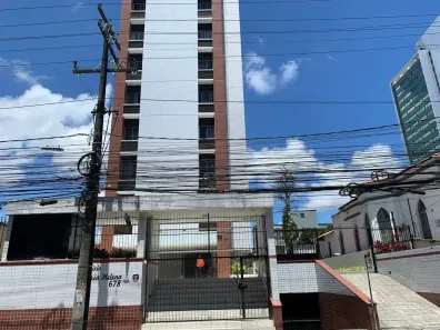 Apartamento com 3 Quartos para alugar, 70m² no Paissandu, Recife