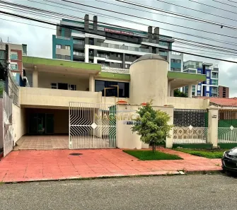 Casa com 7 Quartos à venda, 743m² no Bacacheri, Curitiba
