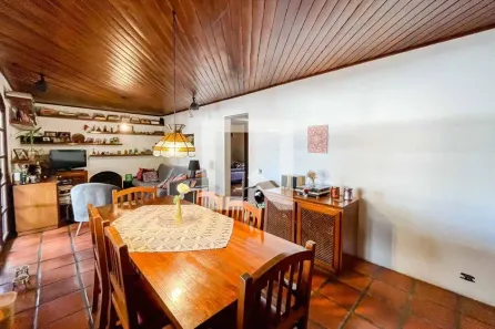 Casa com 3 Quartos à venda, 238m² no Vila Romero, São Paulo