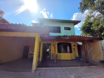 Sobrado com 4 Quartos à venda, 330m² no Itapema, Guararema