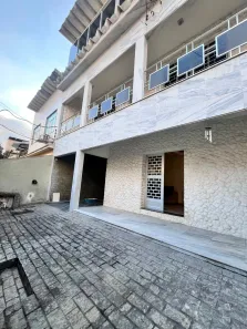 Casa com 3 Quartos à venda, 259m² no Bangu, Rio de Janeiro