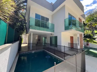 Casa de Condomínio com 3 Quartos para alugar, 250m² no Engenho do Mato, Niterói