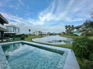 Casa de Condomínio com 5 Quartos à venda, 430m² no XANGRI-LÁ, Xangri-lá