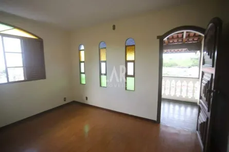Imóvel Comercial com 5 Quartos para alugar, 328m² no Jardim Montanhês, Belo Horizonte