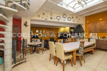 Casa com 5 Quartos à venda, 264m² no Vila Madalena, São Paulo
