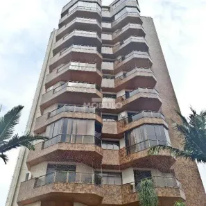Apartamento com 5 Quartos para alugar, 180m² no Osvaldo Rezende, Uberlândia