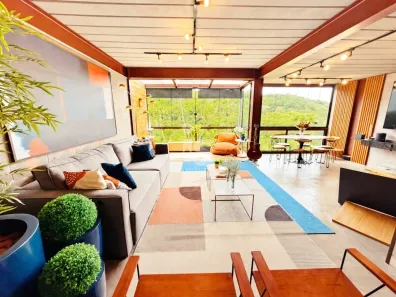 Apartamento com 3 Quartos à venda, 159m² no Itaipava, Petrópolis