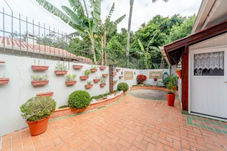 Casa com 3 Quartos à venda, 257m² no Ipanema, Porto Alegre