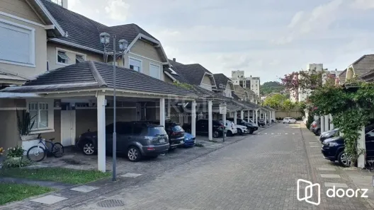 Casa de Condomínio com 5 Quartos à venda, 375m² no Jardim Carvalho, Porto Alegre