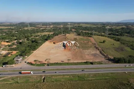 Lote/Terreno à venda, 200m² no Vila Oito de Maio, Duque de Caxias