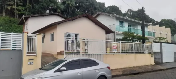 Casa com 2 Quartos à venda, 80m² no Floresta, Joinville