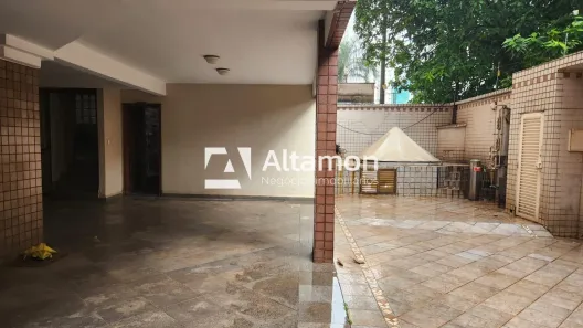 Sobrado com 3 Quartos para alugar, 500m² no Setor Bueno, Goiânia
