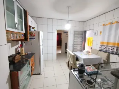 Sobrado com 2 Quartos à venda, 185m² no Jardim Record, Taboão da Serra