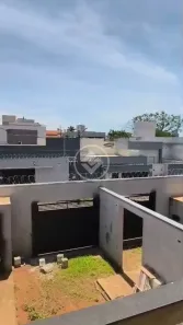 Sobrado com 3 Quartos à venda, 171m² no Cidade Jardim, Uberlândia
