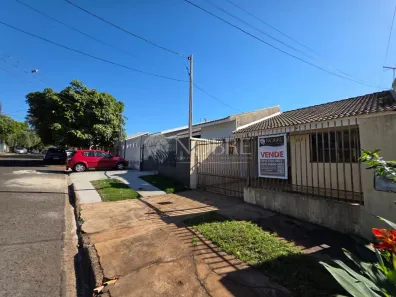 Casa com 2 Quartos à venda, 75m² no Jardim Dias I, Maringá