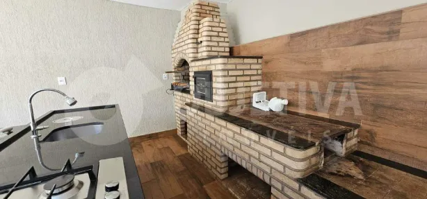 Casa com 3 Quartos para alugar, 155m² no Santa Rosa, Uberlândia