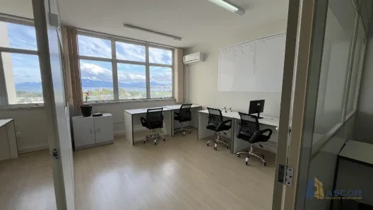 Sala Comercial à venda, 64m² no Centro, Florianópolis