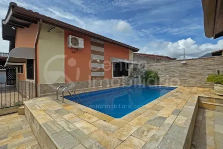 Casa com 3 Quartos à venda, 184m² no , Peruíbe