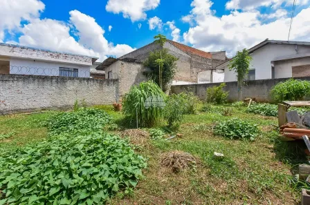 Lote/Terreno à venda, 600m² no Lindóia, Curitiba
