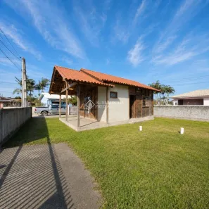 Casa com 2 Quartos à venda, 360m² no Passagem do Massiambú, Palhoça
