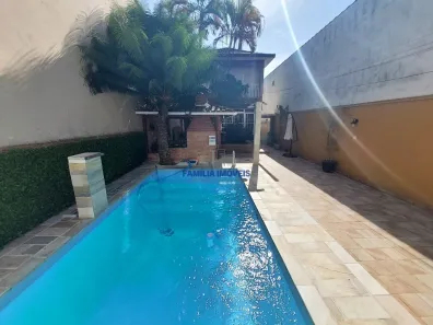 Sobrado com 4 Quartos à venda, 252m² no Campo Grande, Santos