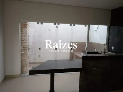 Casa com 3 Quartos à venda, 111m² no Novo Mundo, Uberlândia