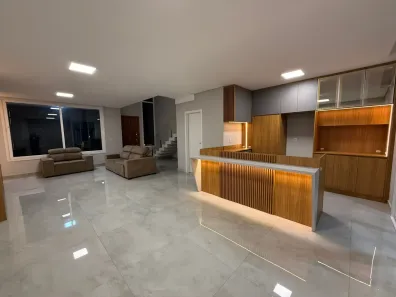 Sobrado com 3 Quartos à venda, 153m² no Jansen, Gravataí