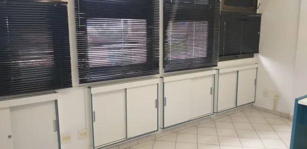 Sala Comercial para venda ou aluguel, 48m² no Vila Mathias, Santos