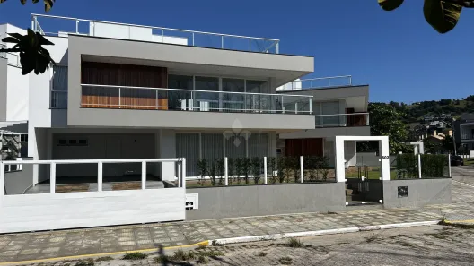 Casa de Condomínio com 4 Quartos à venda, 446m² no Morrinhos, Garopaba