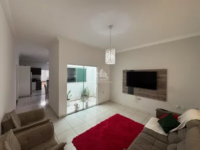 Casa com 4 Quartos à venda, 180m² no Jardim Inconfidência, Uberlândia