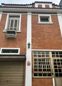 Sobrado com 4 Quartos para alugar, 227m² no Vila Belmiro, Santos